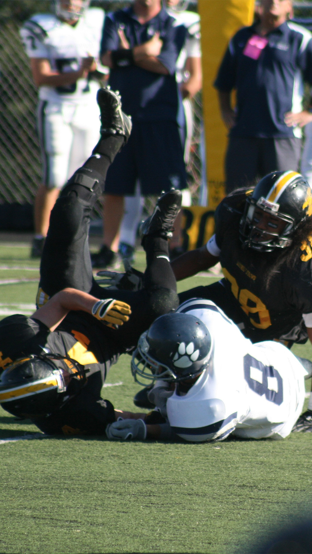 Dino-Football-1080x1920_0010_Dino-Marin-Catholic-Footbal-1920x1080-64