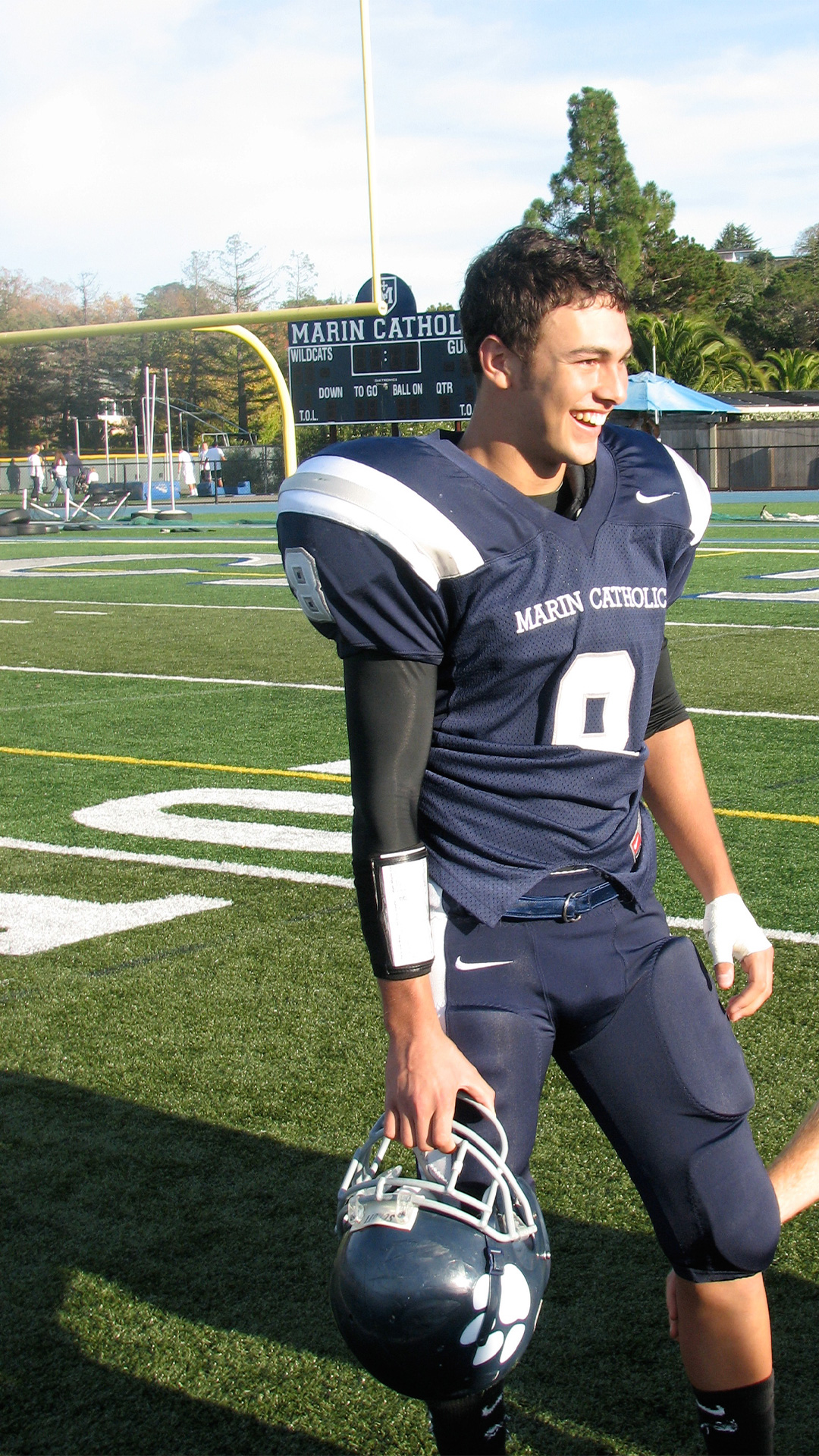 Dino-Football-1080x1920_0029_Dino-Marin-Catholic-Footbal-1920x1080-41
