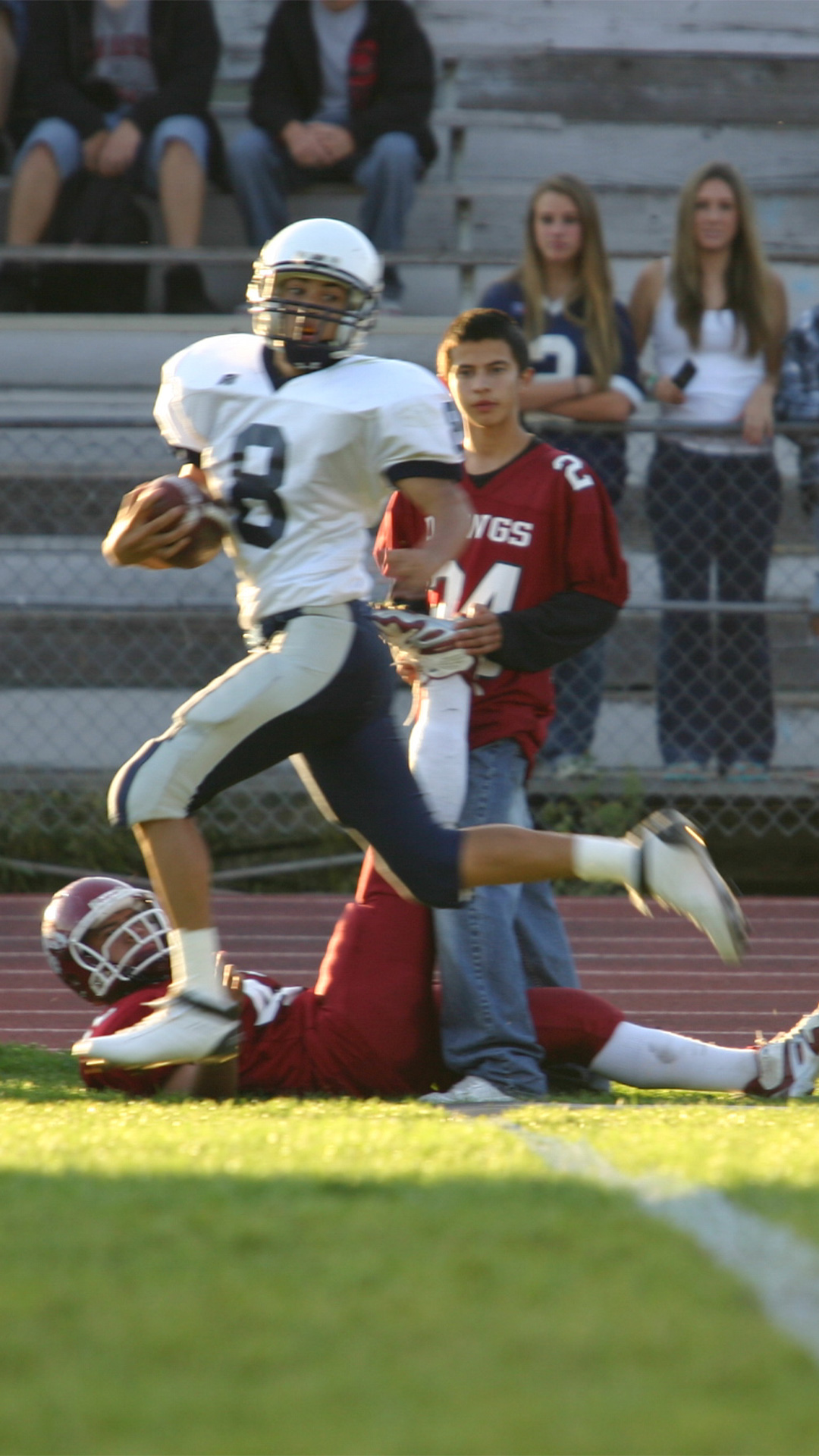 Dino-Football-1080x1920_0060_Dino-Marin-Catholic-Footbal-1920x1080-8